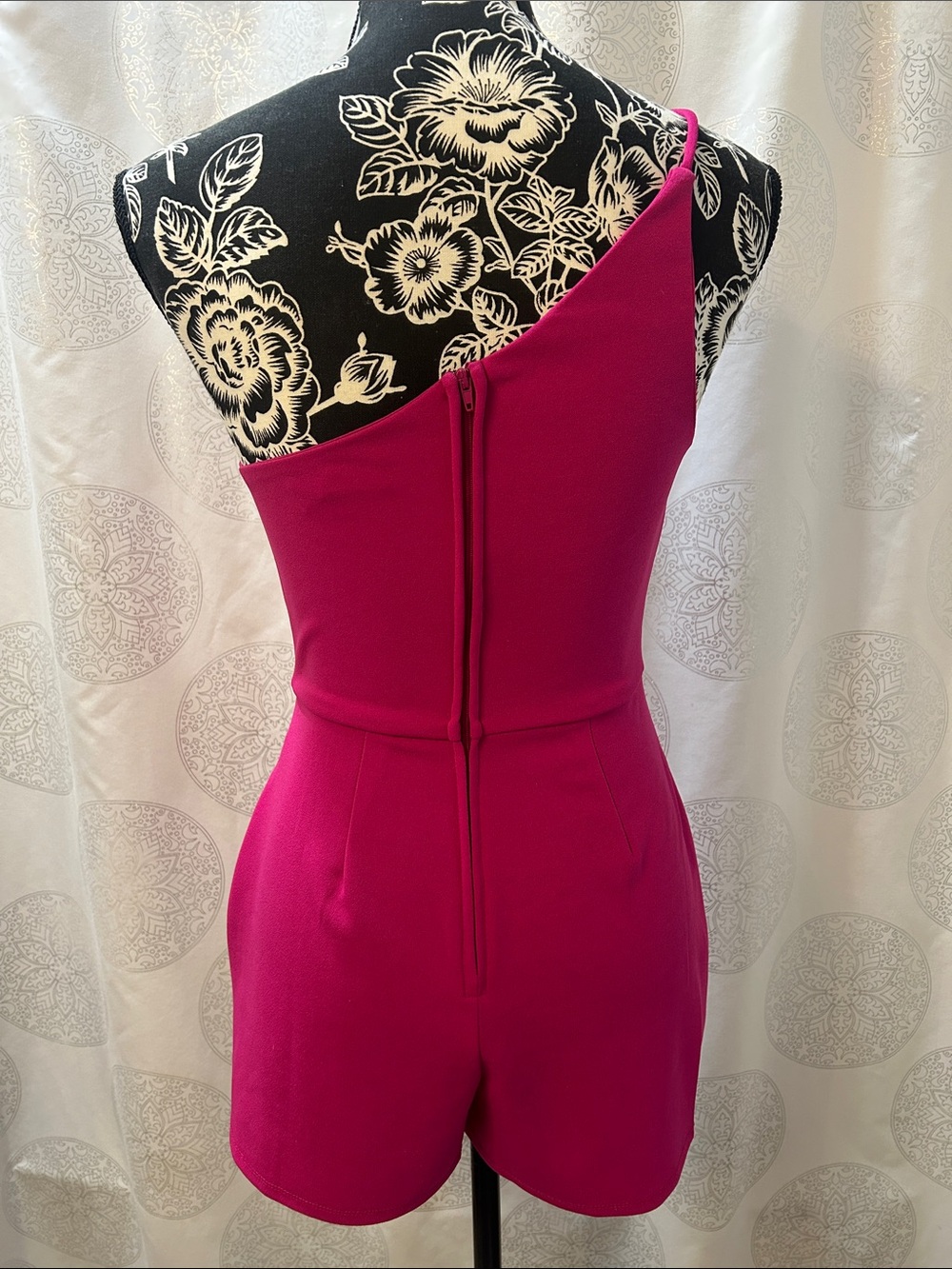 Crystal Sky Fuchsia Pink One Shoulder Romper Sleeveless Women Small S - Picture 4 of 11
